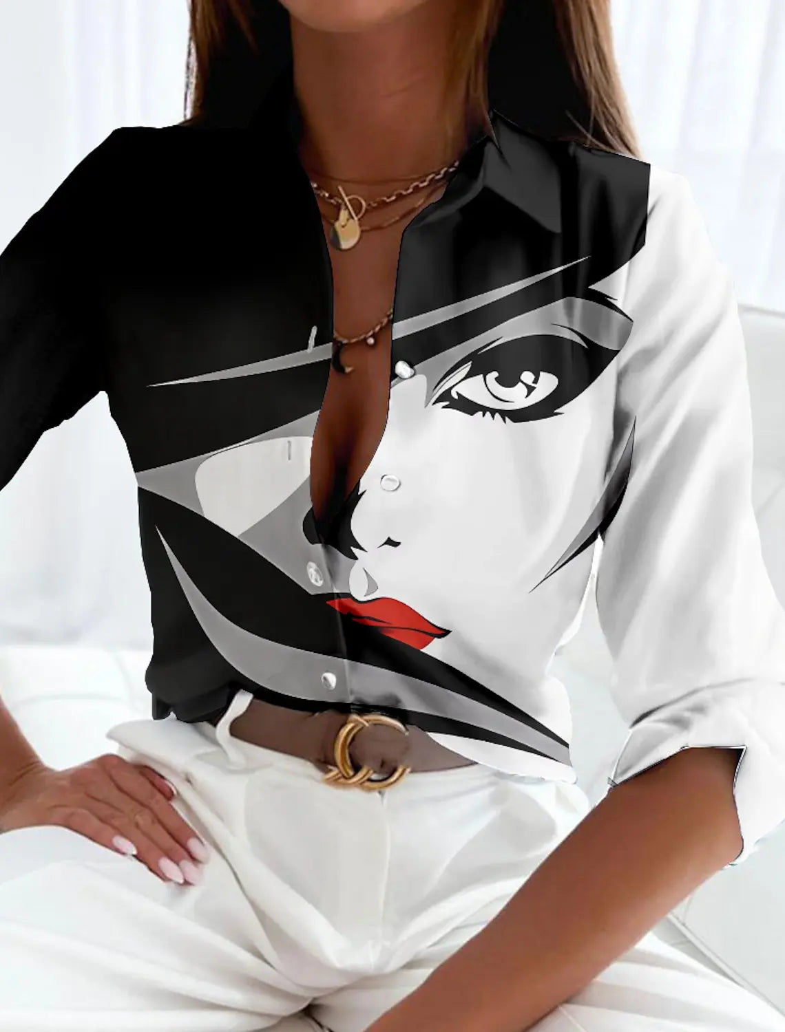 Carol | Blusa stampata con colletto e abbottonatura frontale